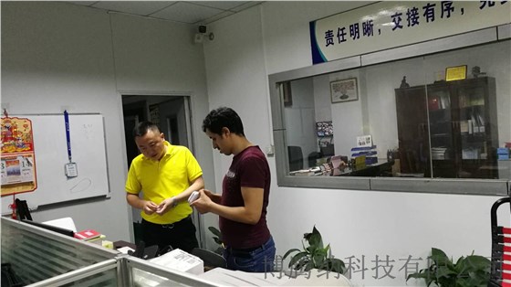 博騰納-10年專(zhuān)業(yè)制作注塑模具加工，藍(lán)牙耳機(jī)定制