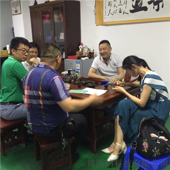 博騰納-10年專業(yè)藍(lán)牙耳機(jī)注塑加工，藍(lán)牙耳機(jī)定制