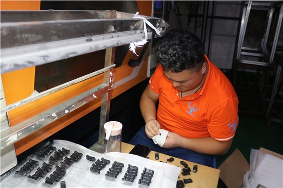 博騰納塑膠外殼模具 博騰納塑膠外殼模具