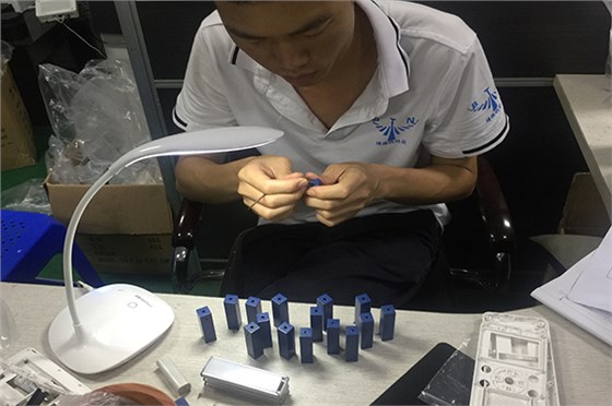 藍牙耳機模具廠&mdash;&mdash;博騰納更愿傾心為您服務(wù)