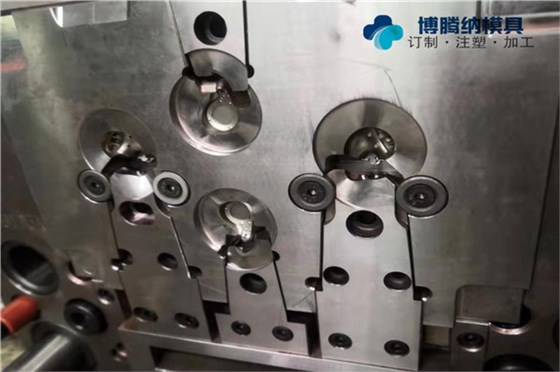 深圳耳機(jī)塑膠模具廠哪家好？博騰納300家企業(yè)口碑認(rèn)可