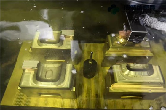 博騰納藍牙耳機模具廠，12道QC質檢工序品質有保障