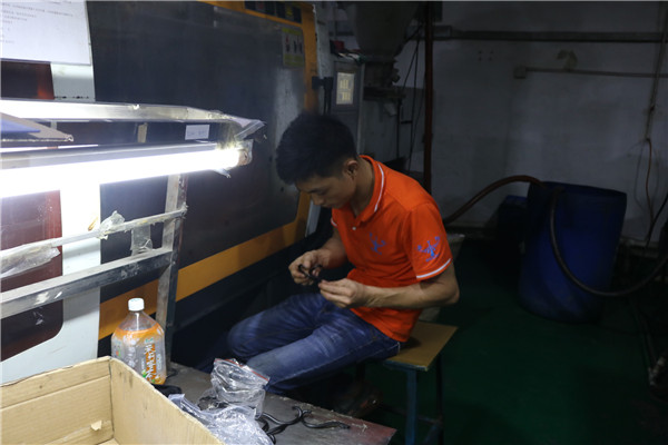 塑膠模具制造廠&mdash;&mdash;博騰納13年堅持以質(zhì)取勝，打造品質(zhì)模具